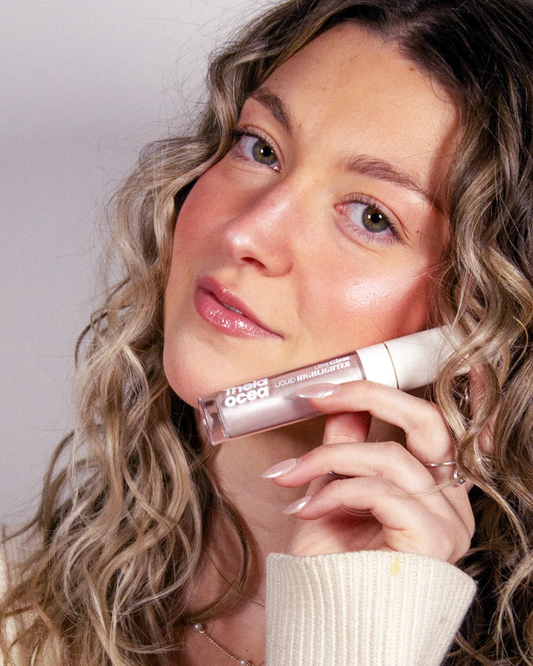 Ultra Glam Liquid Highlighter