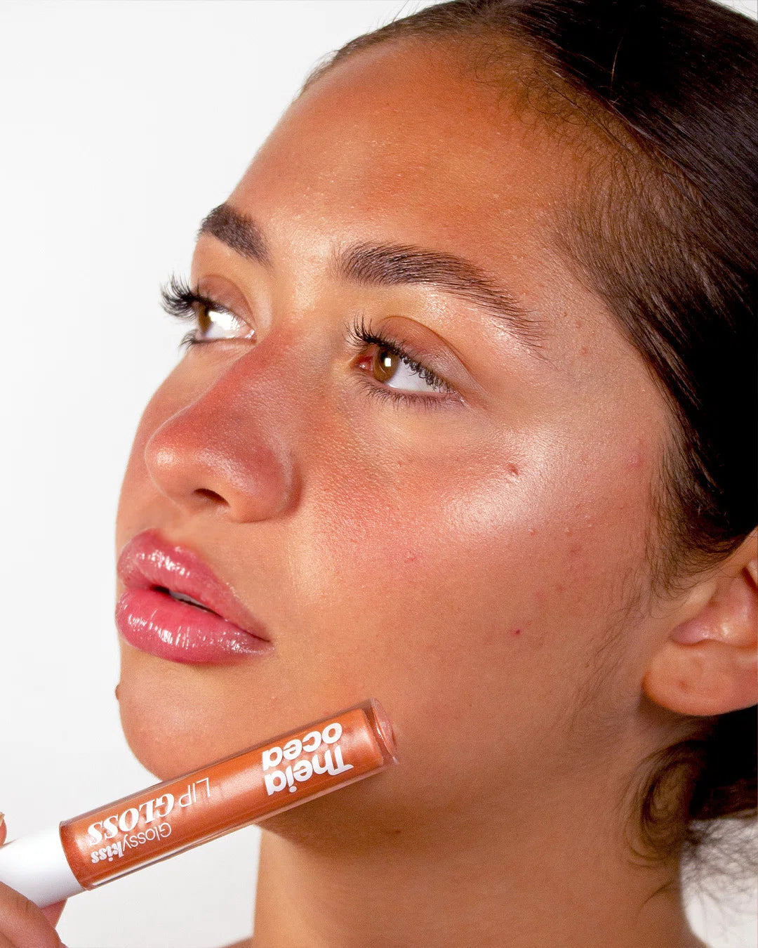 Glossy Kiss Lip Gloss